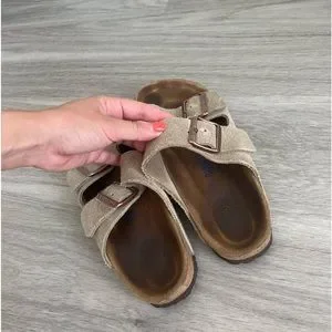 ☆新品未使用☆ BIRKENSTOCK アリゾナtaupe 37 Birkenstock | Shoes | Birkenstock Arizona Tan Taupe 37